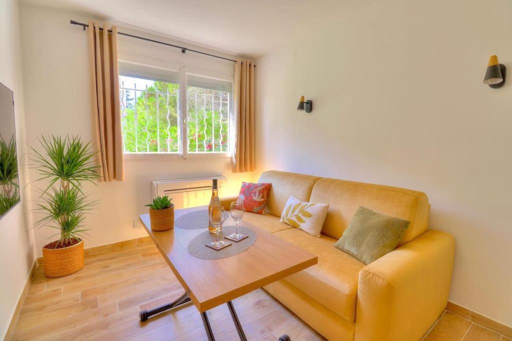 Charmant Studio Renove A Antibes, Plage A 10 Min A Pied Extérieur photo